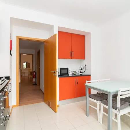 Monte Basalto Daire Ponta Delgada